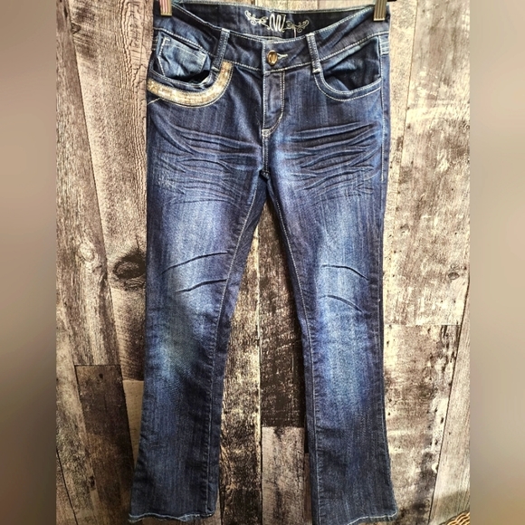 🔥NV Bootcut, Sequin Pockets, W 27, L 30.5 - Picture 2 of 3